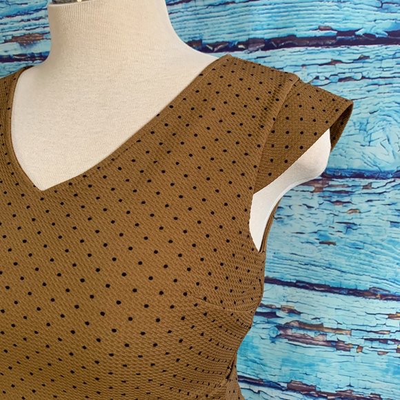 Suzy Shier Cap Sleeve Polka Dot Fit and Flare Dress - Picture 3 of 9